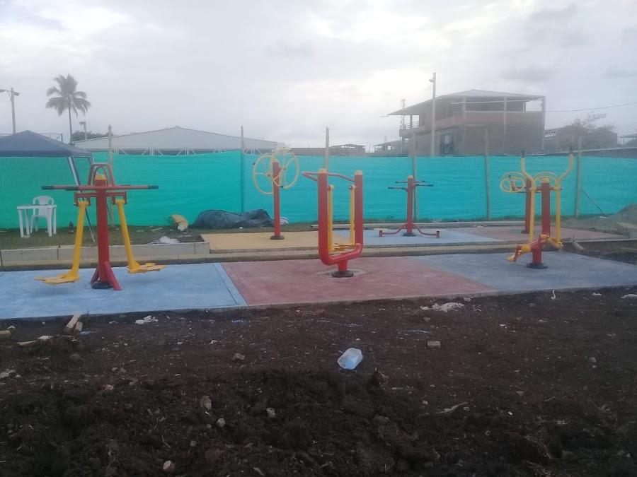 PARQUES Y GIMNASIOS BIOSALUDABLES / FABRICA