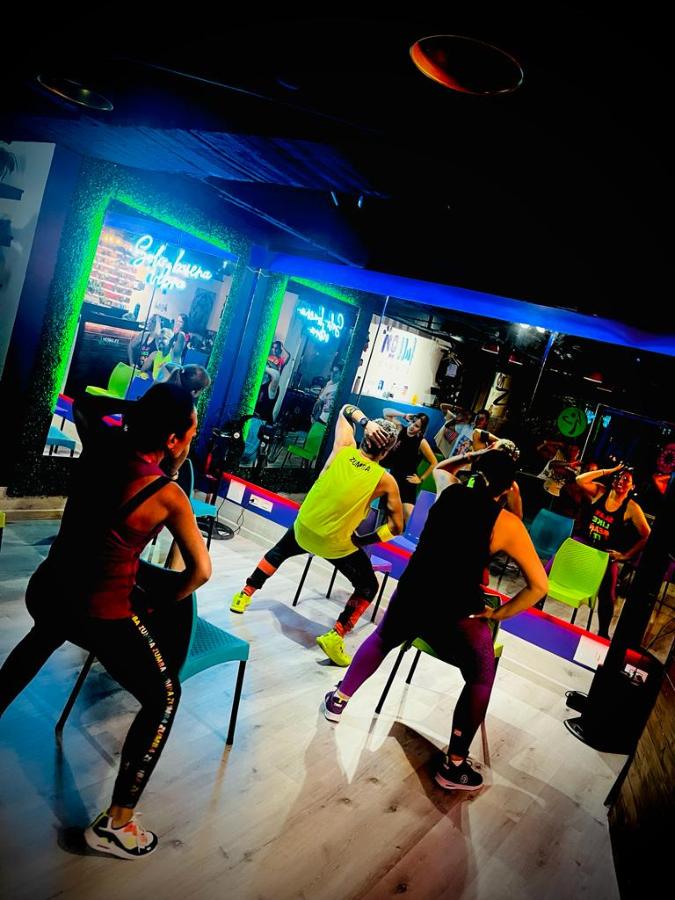 Full On Studio ( Estudio de Zumba )