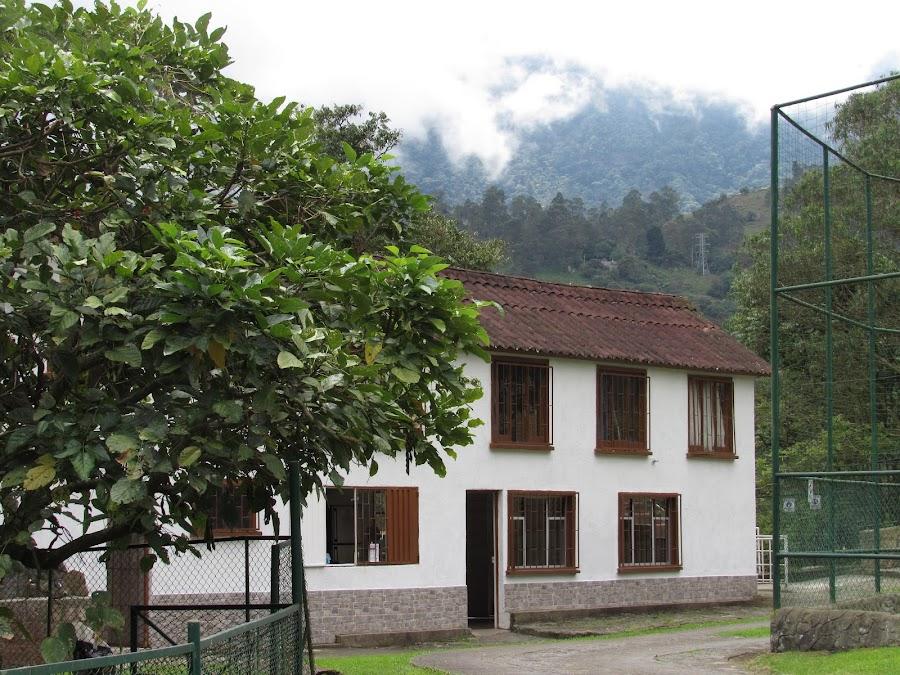 GIMNASIO CAMPESTRE EDUCACIÓN DINÁMICA